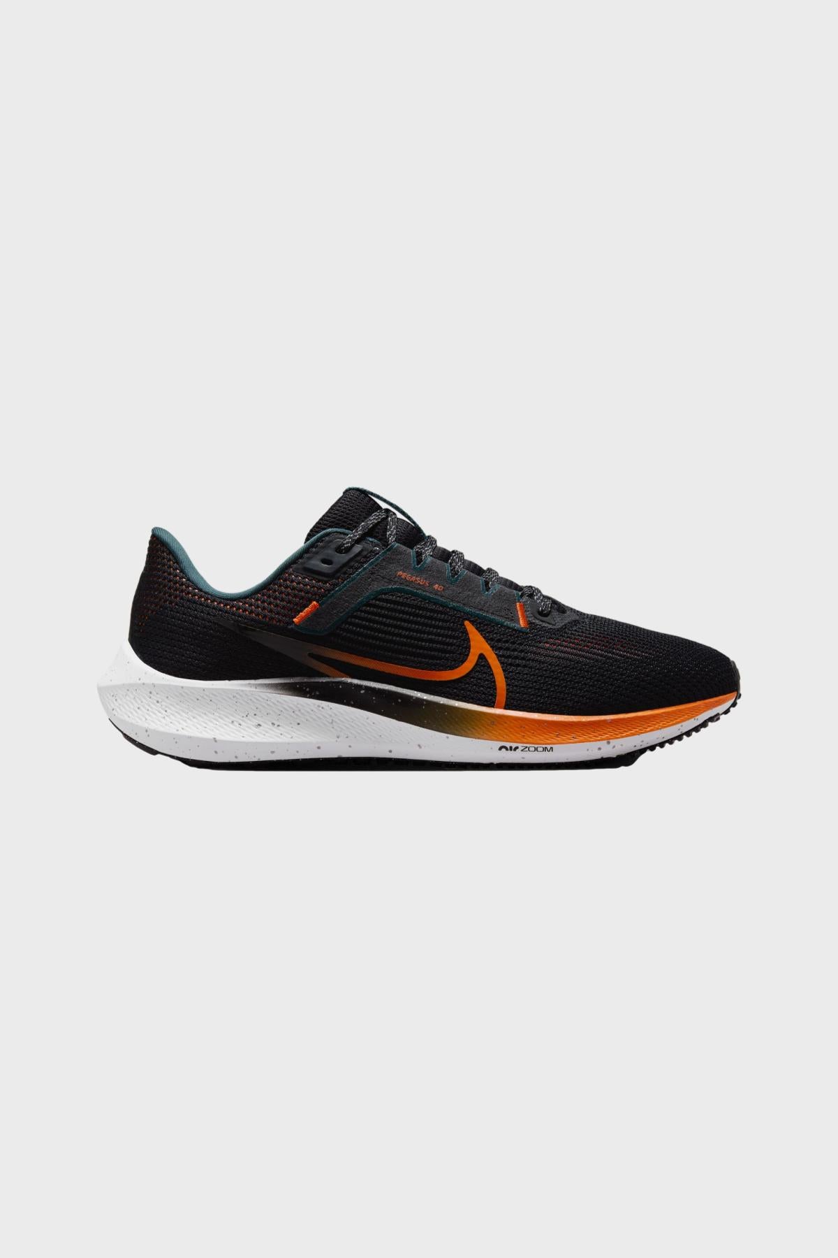 NIKE - AIR ZOOM PEGASUS 40