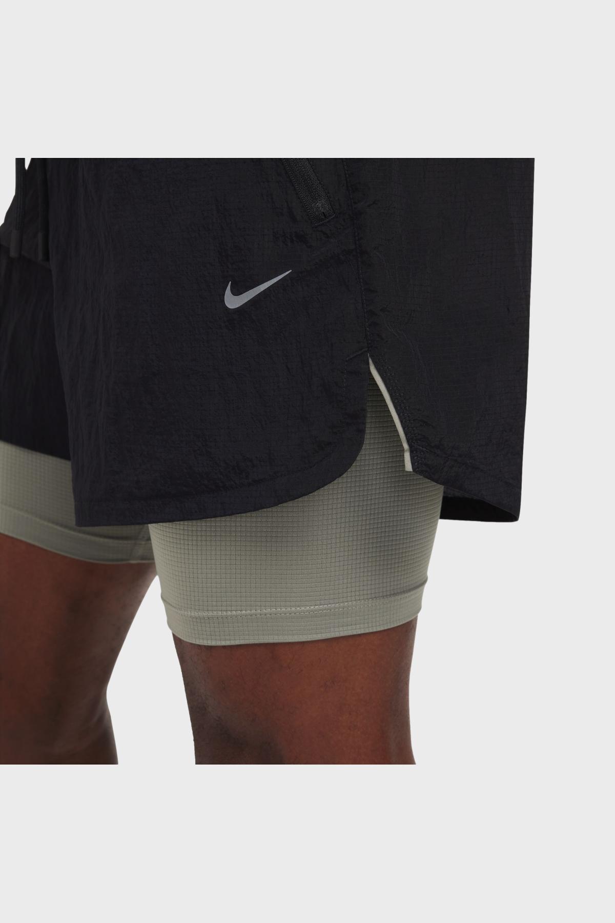 NIKE - Dri-FIT Stride Running Division Men's 5" Water-Repellent 2-in-1 Running