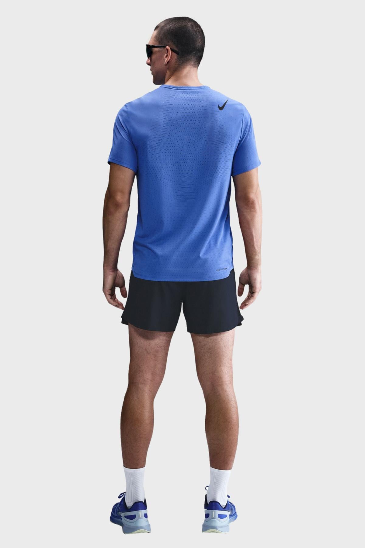 Nike - ドライ FIT トレイル T シャツ