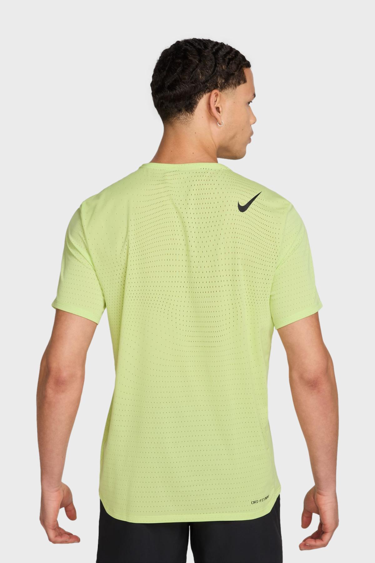 Nike - ドライ FIT トレイル T シャツ