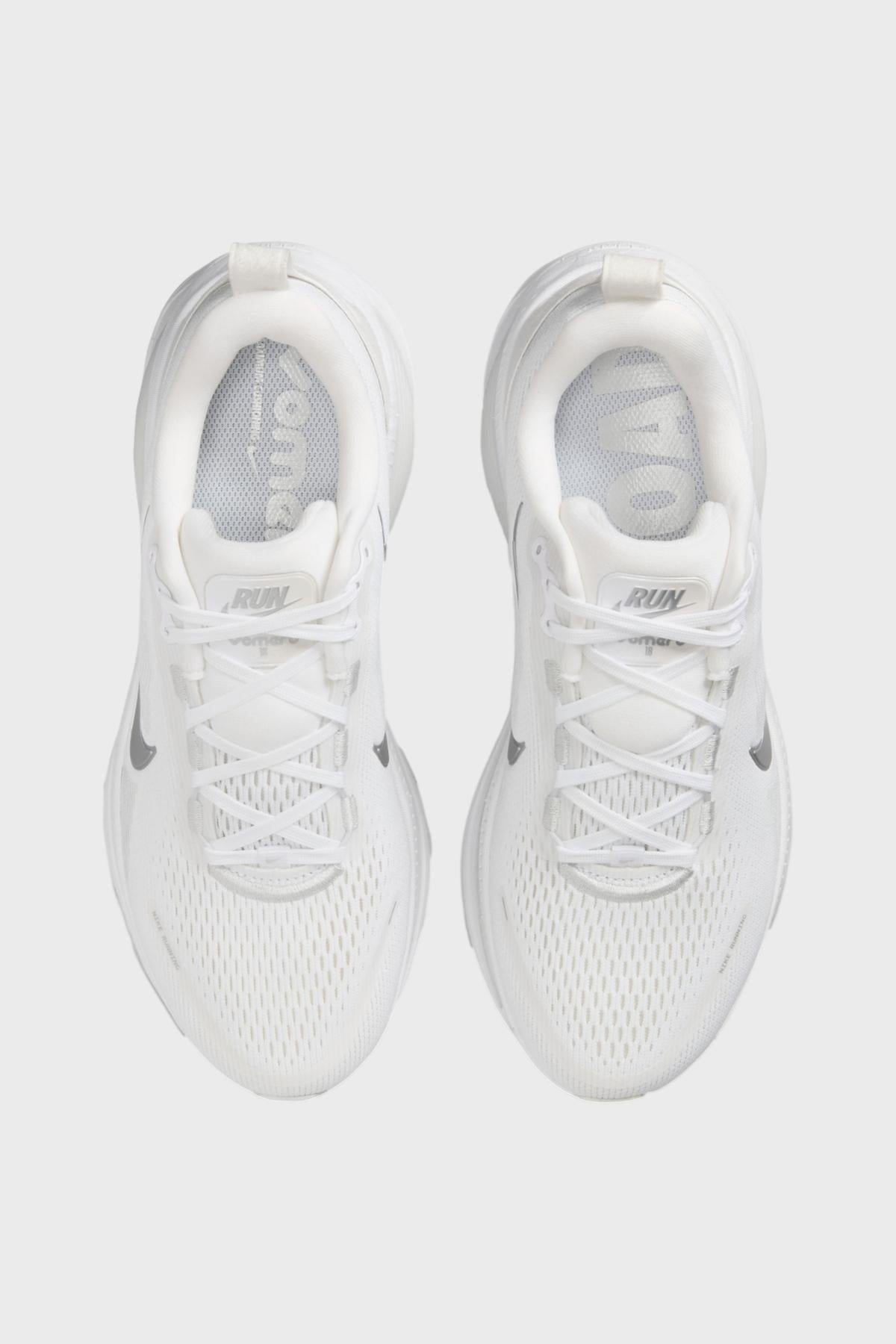 ナイキ W - ヴォメロ 18