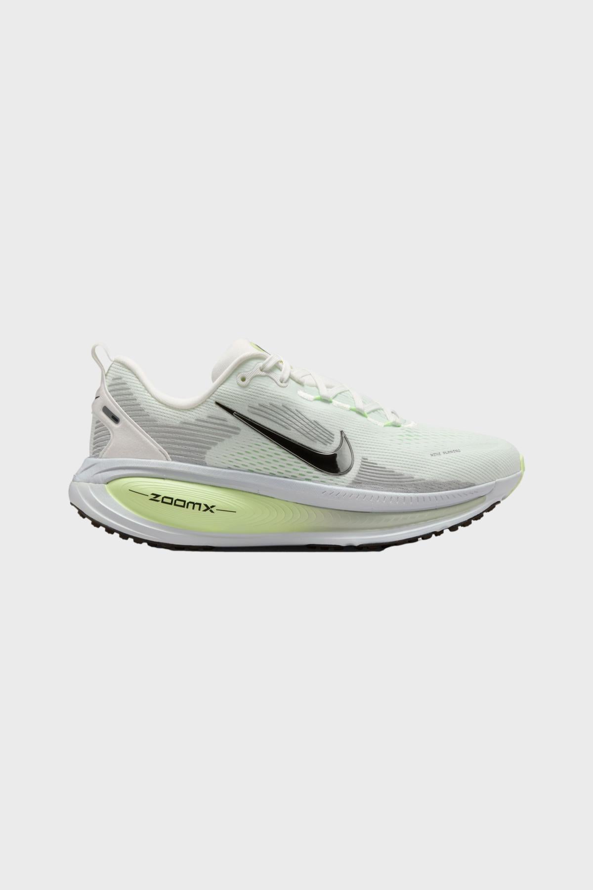 Nike W - VOMERO 18