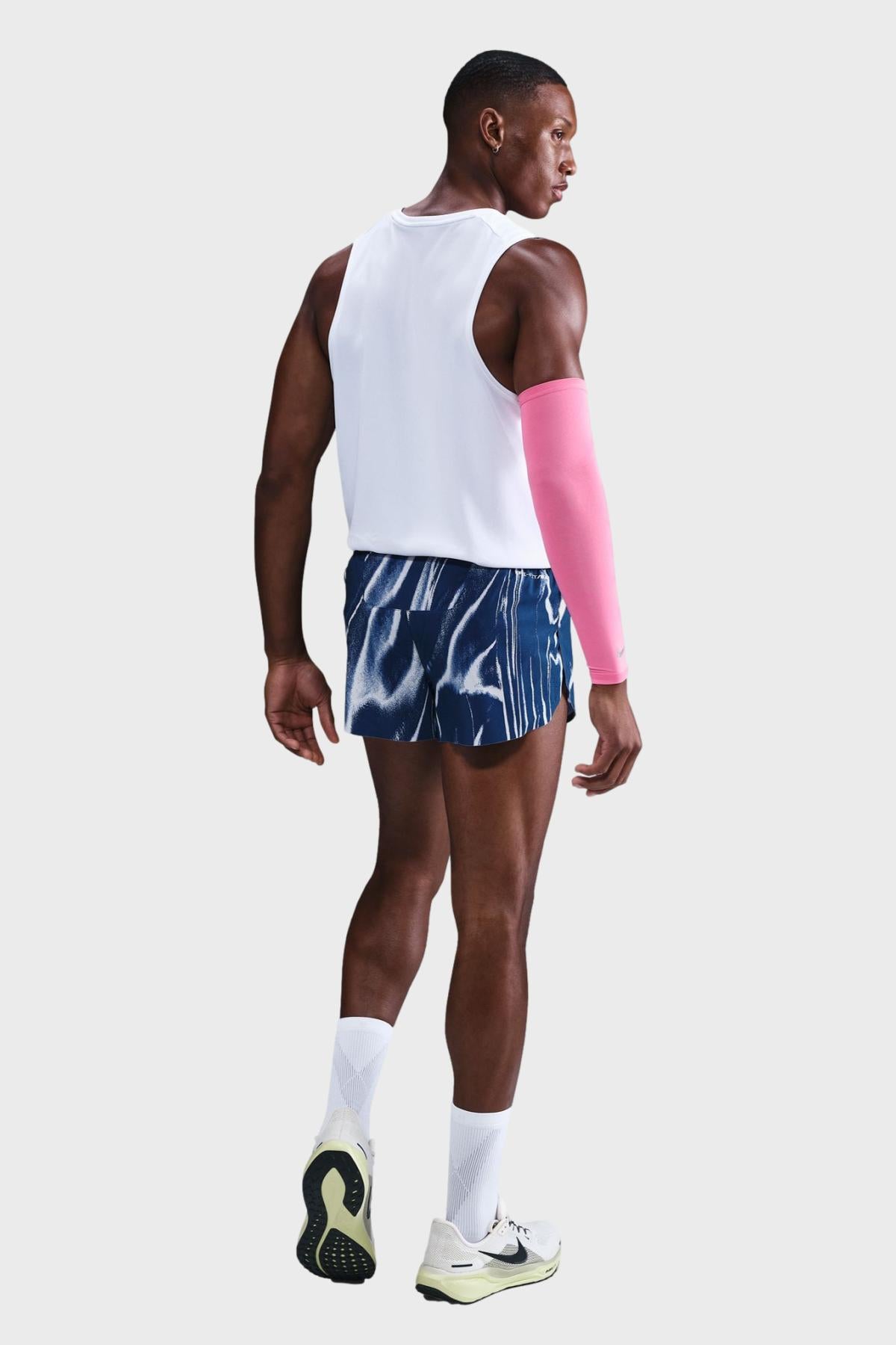 NIKE - W ナイキ エアロスイフト ショーツ