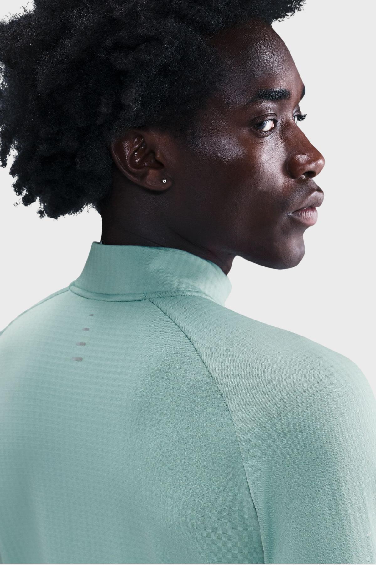 Nike - ドライ FIT トレイル T シャツ