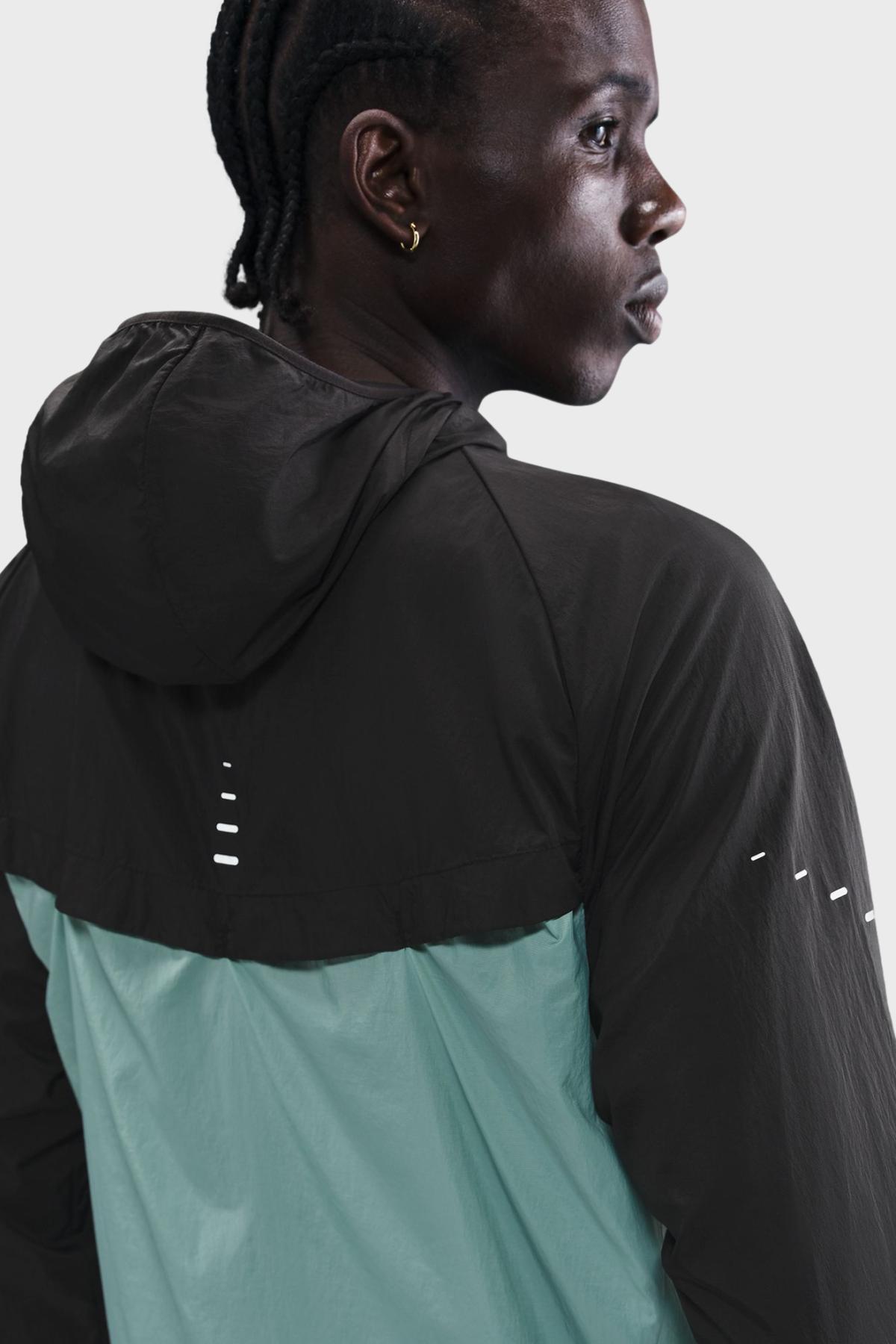 Nike - ドライ FIT トレイル T シャツ