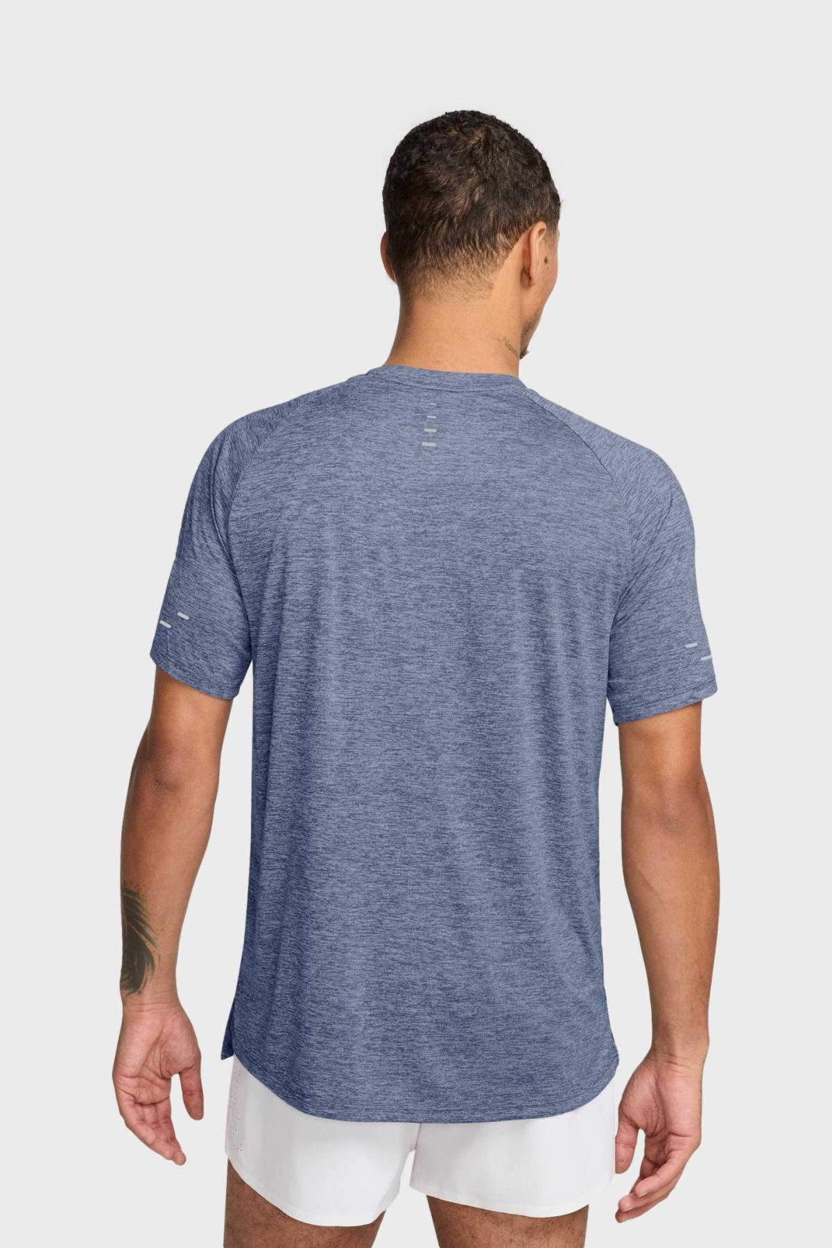 Nike - ドライ FIT トレイル T シャツ