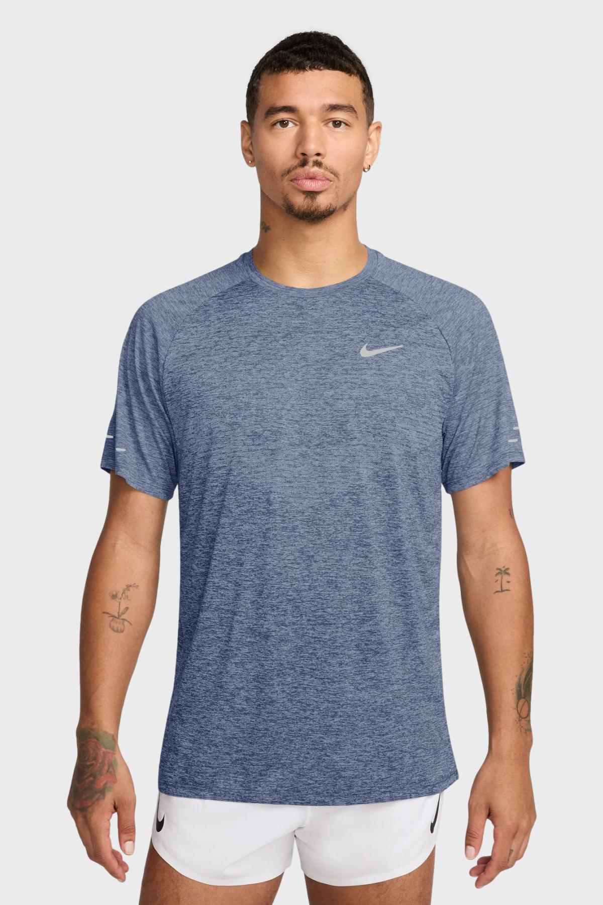 Nike - ドライ FIT トレイル T シャツ