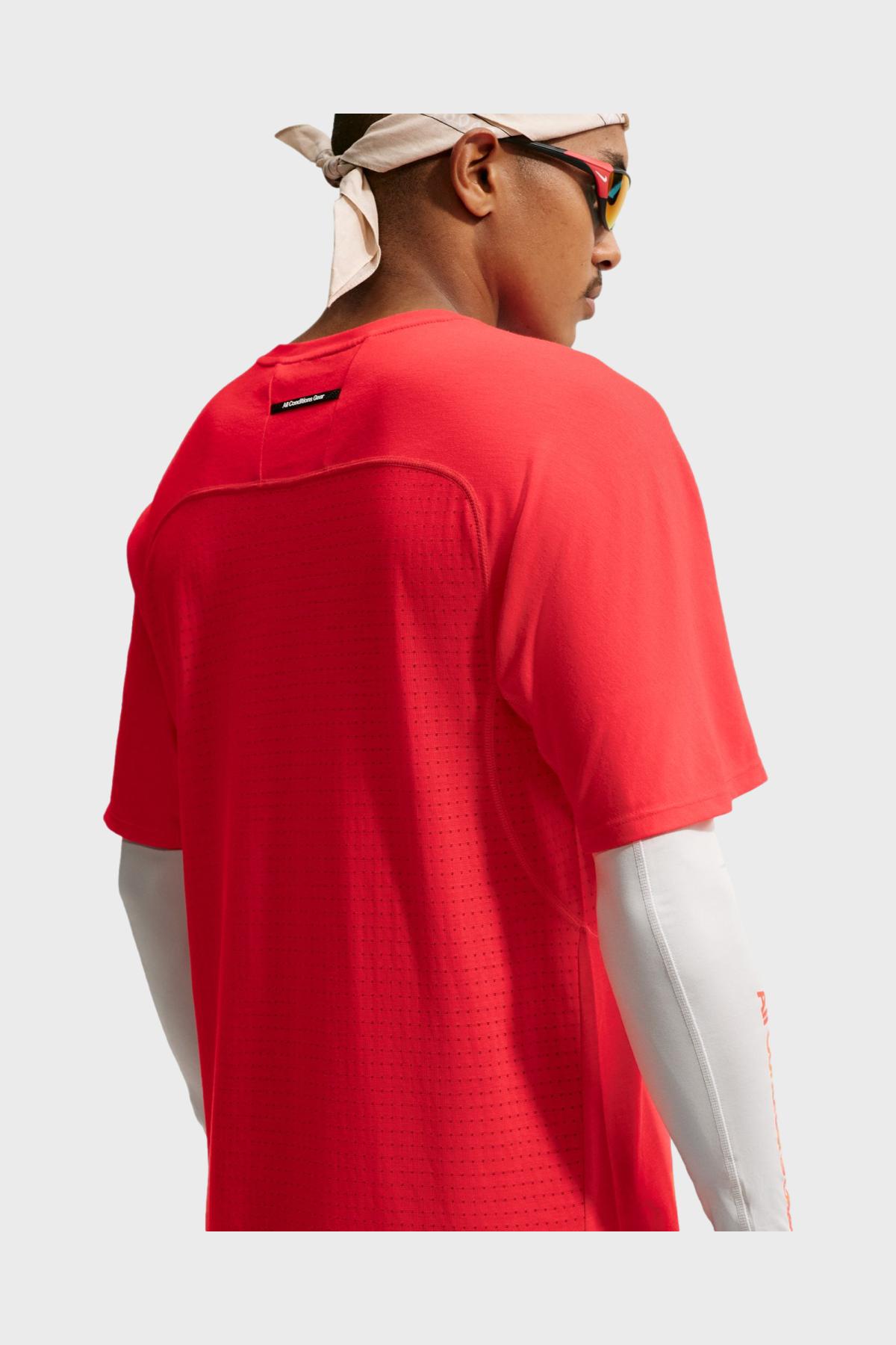 Solar Chase Haut Trail Dri-FIT ADV
