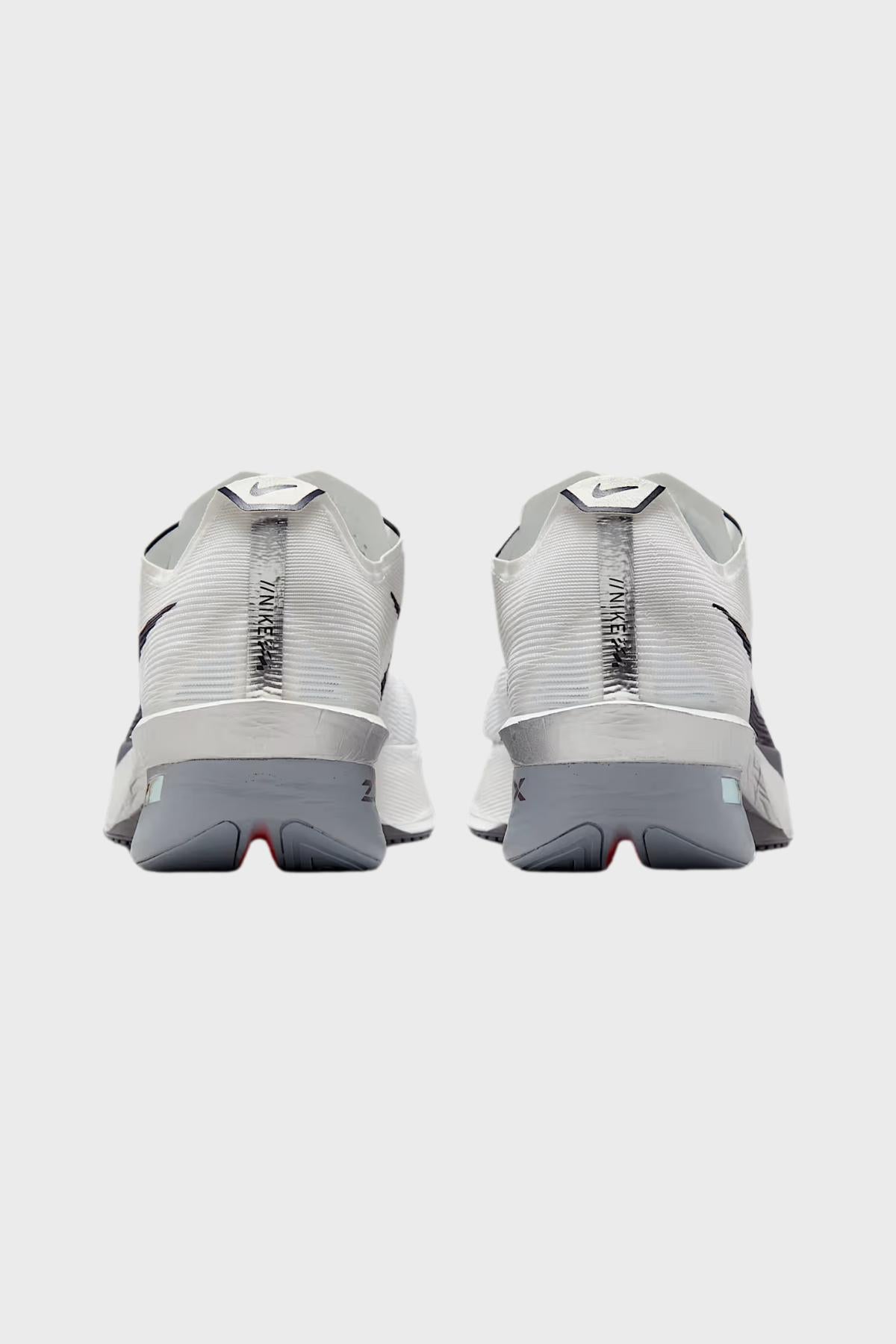 W ZoomX Vaporfly Next % 4