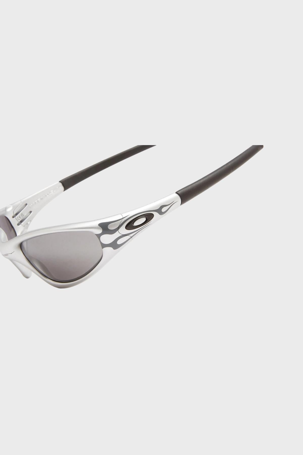 OAKLEY  - STRAIGHT JACKET 99