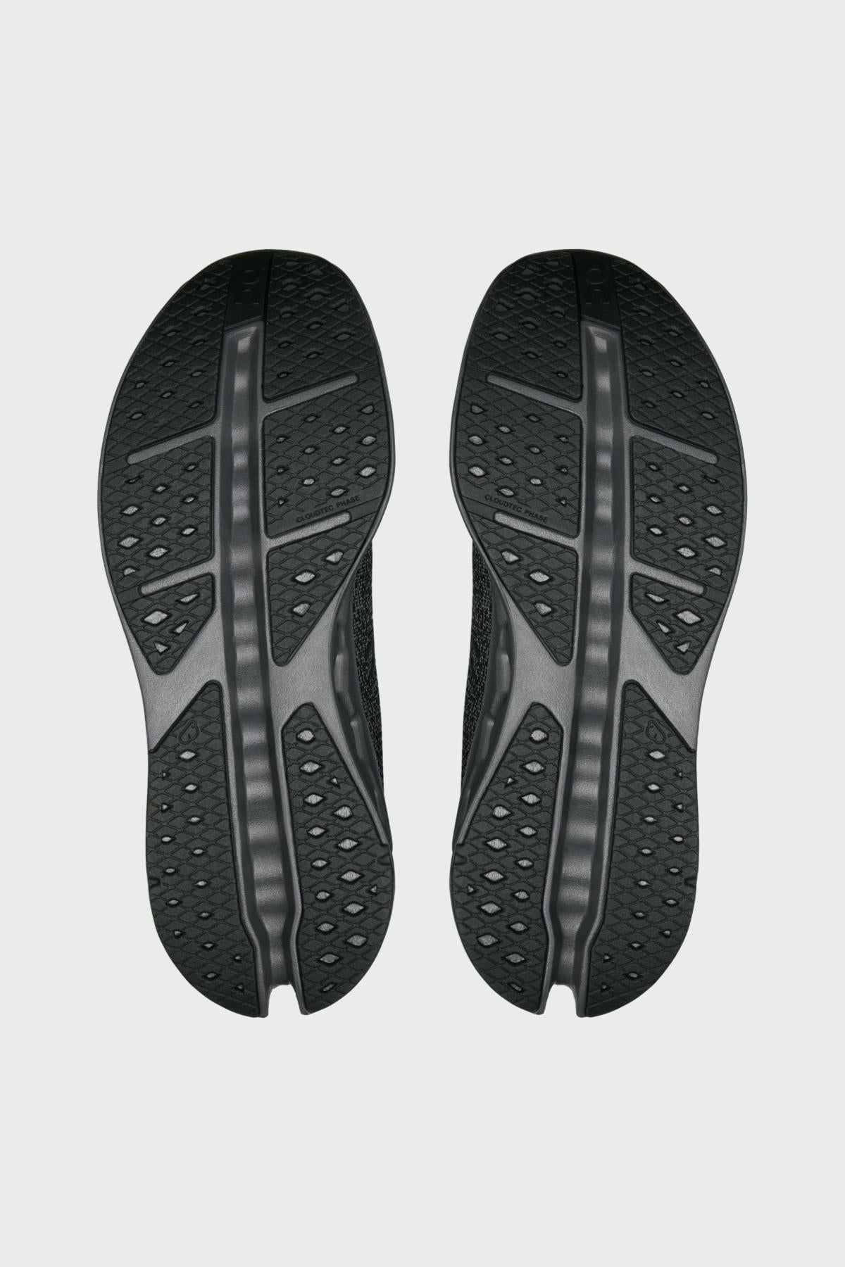 On - Cloudsurfer Max