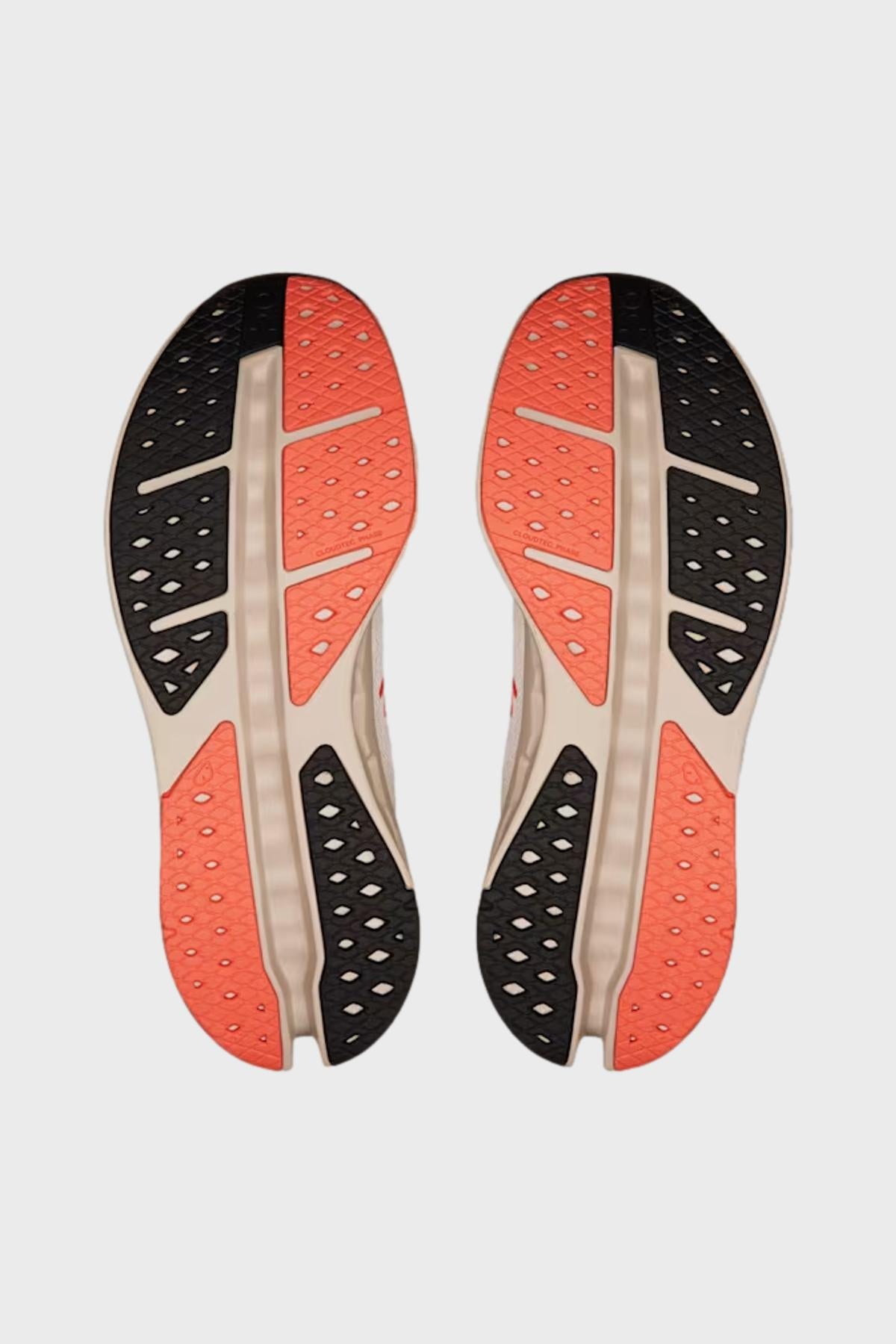 On - Cloudsurfer Max