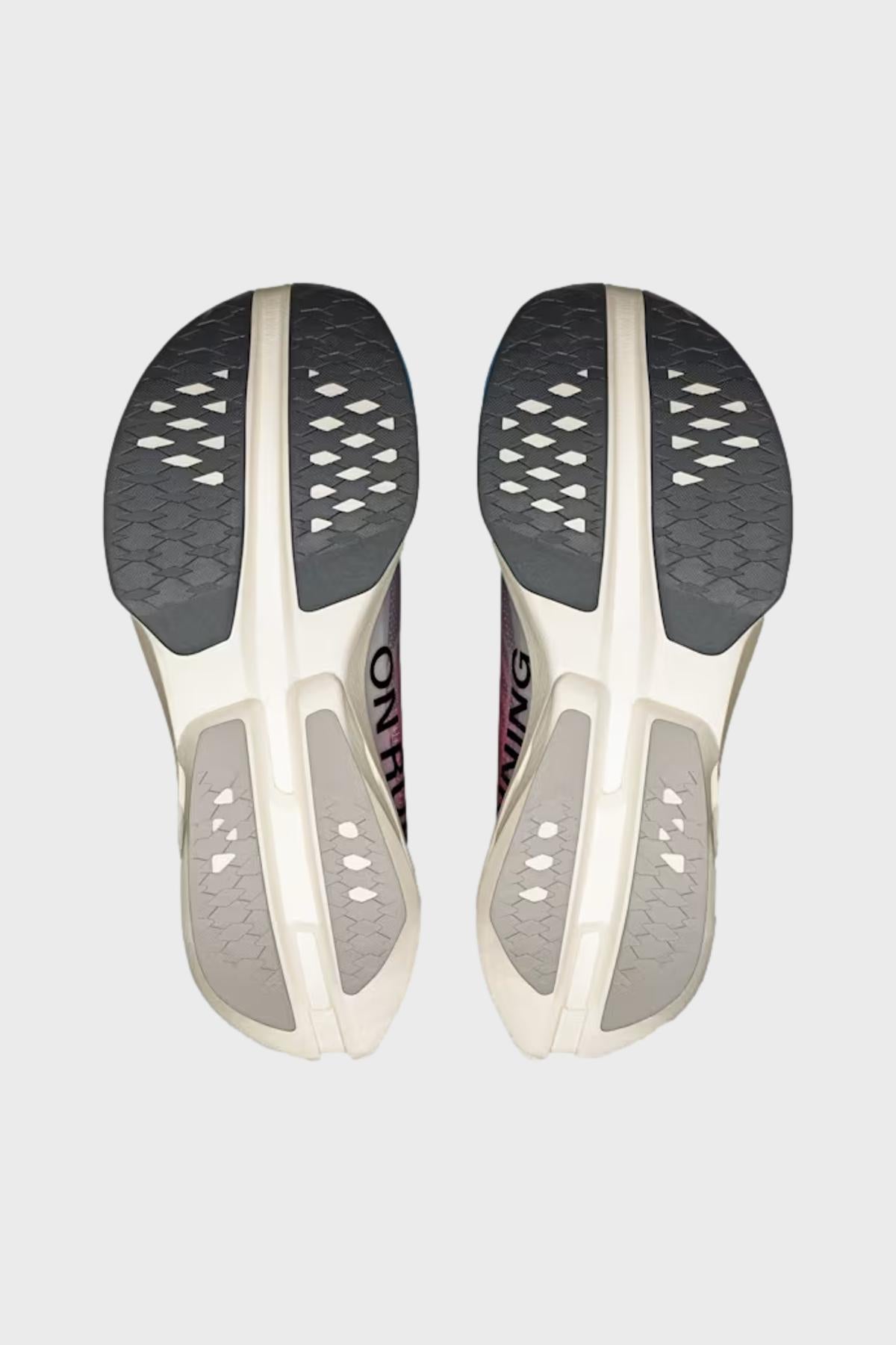 ON - CLOUDBOOM STRIKE