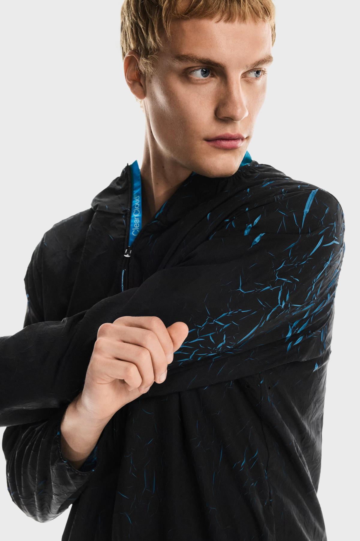 オンゼロジャケット