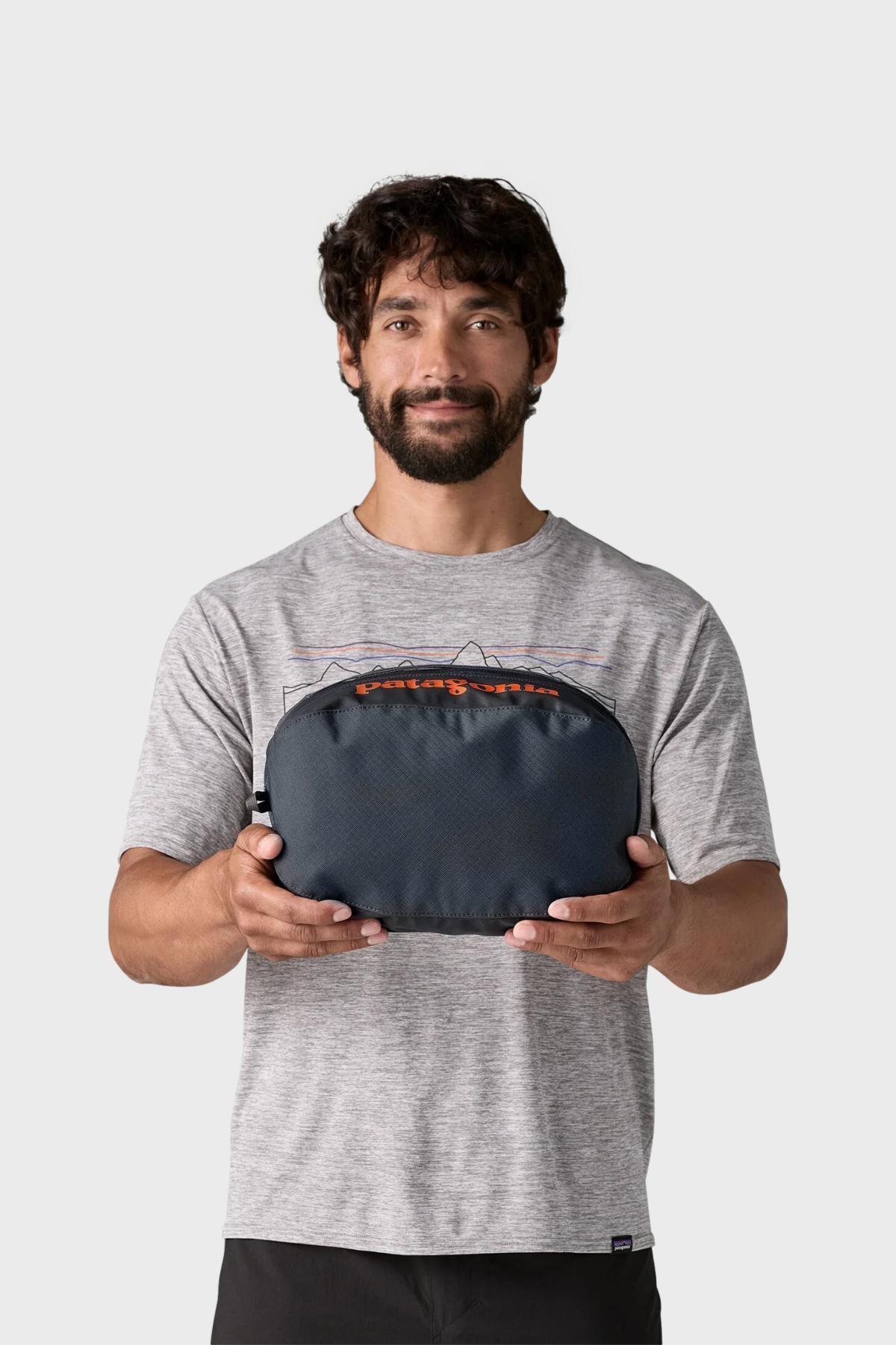 patagonia - black hole cube 6L