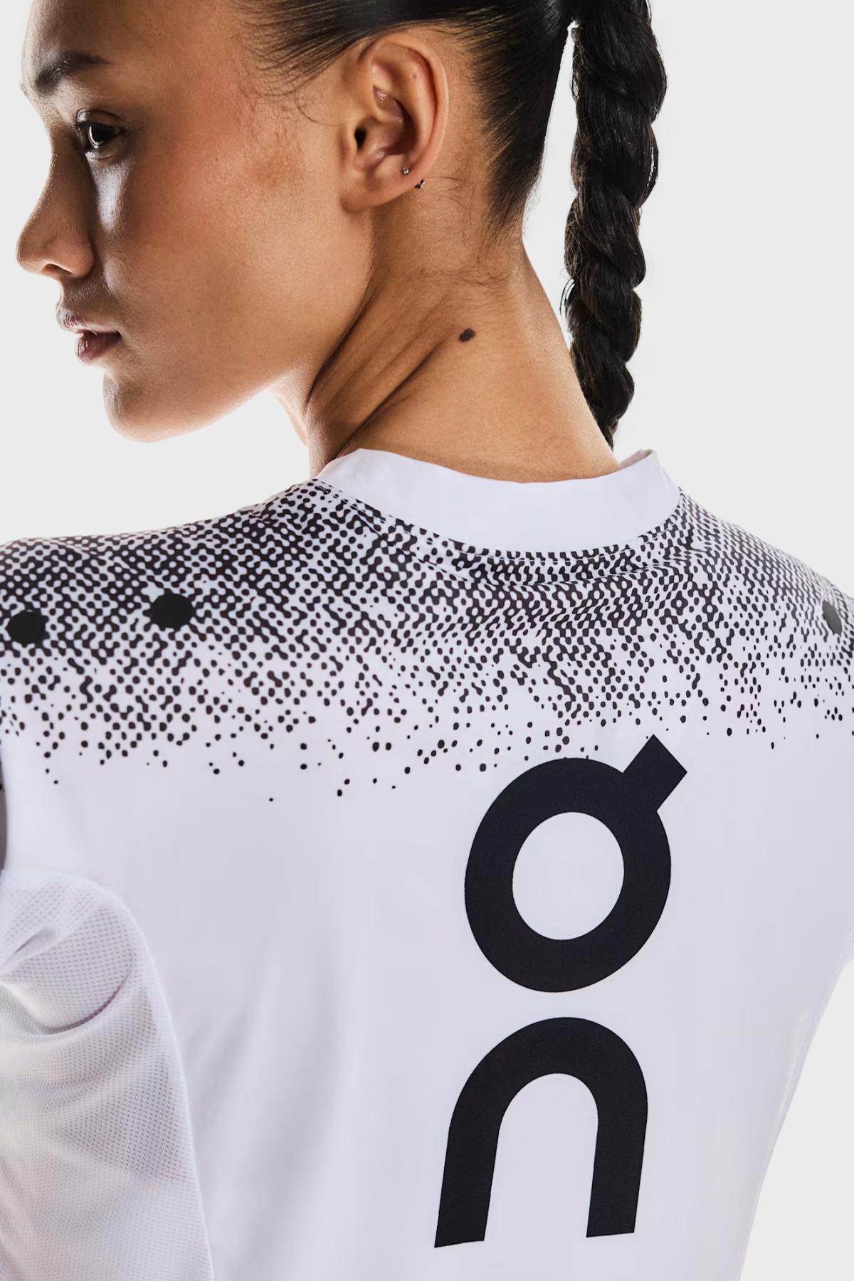 オン W - ウルトラ T