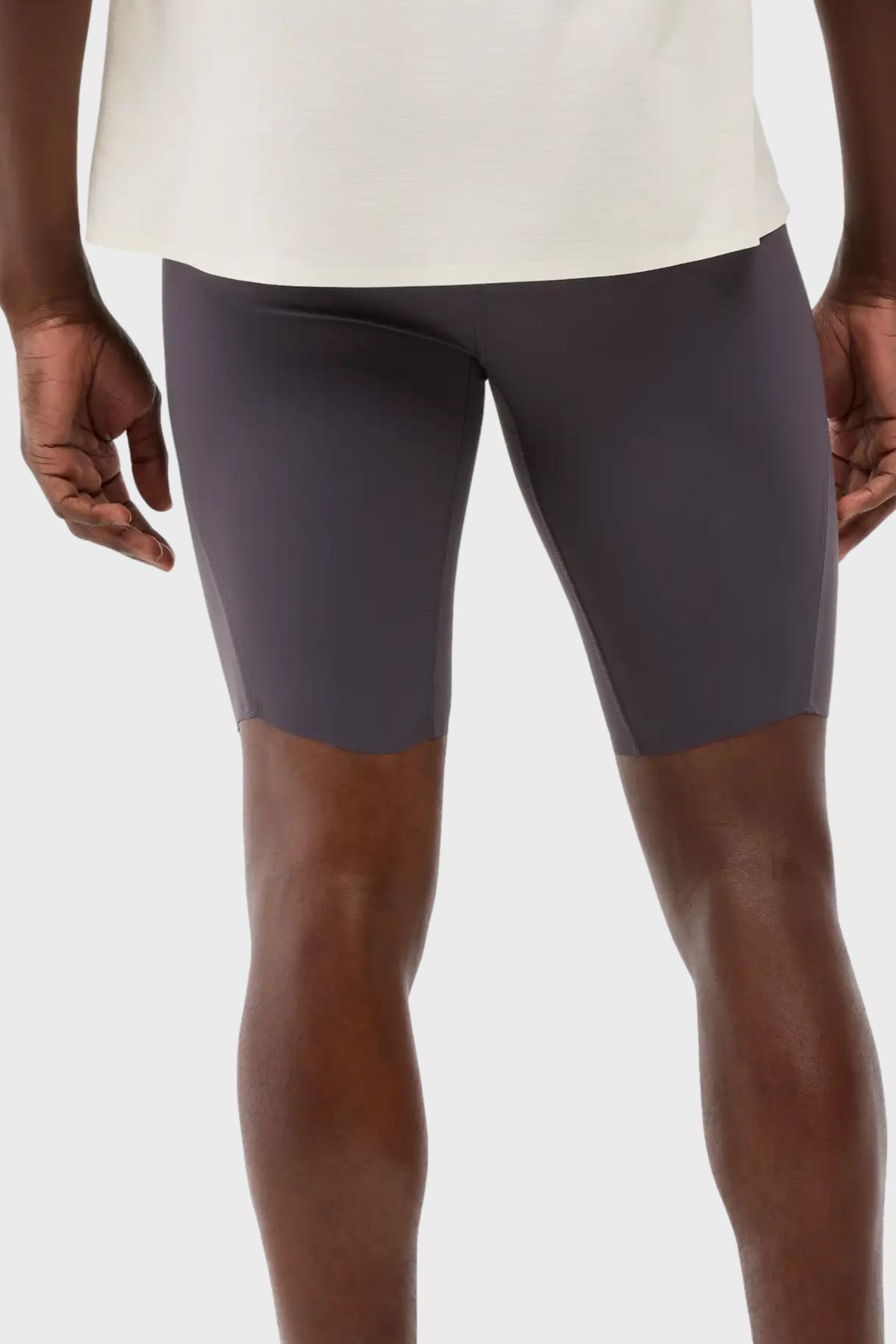 HOKA - レース当日の分割ショートプリント