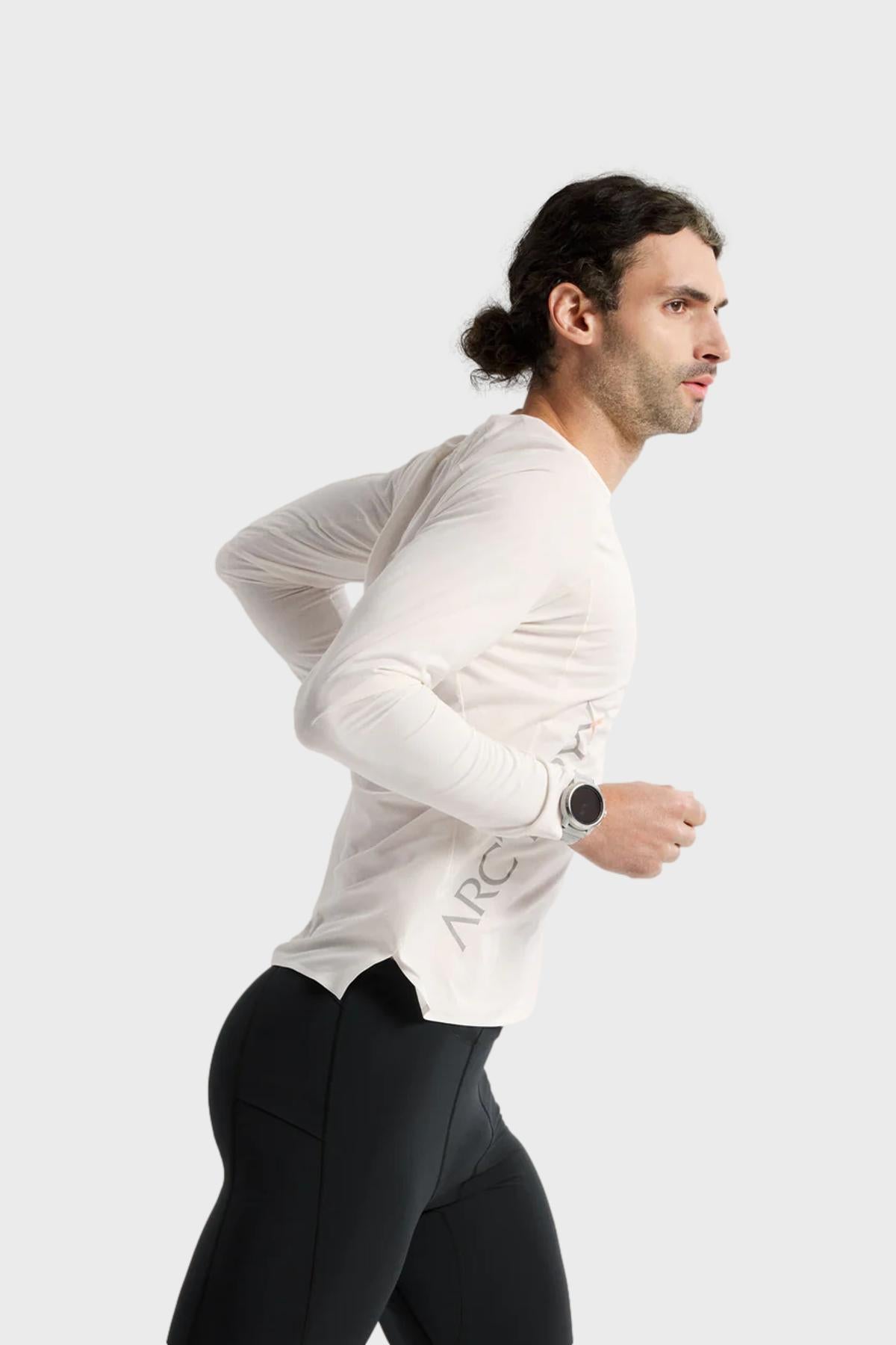 アークテリクス - ノーバン ウィンドシェル フーディ