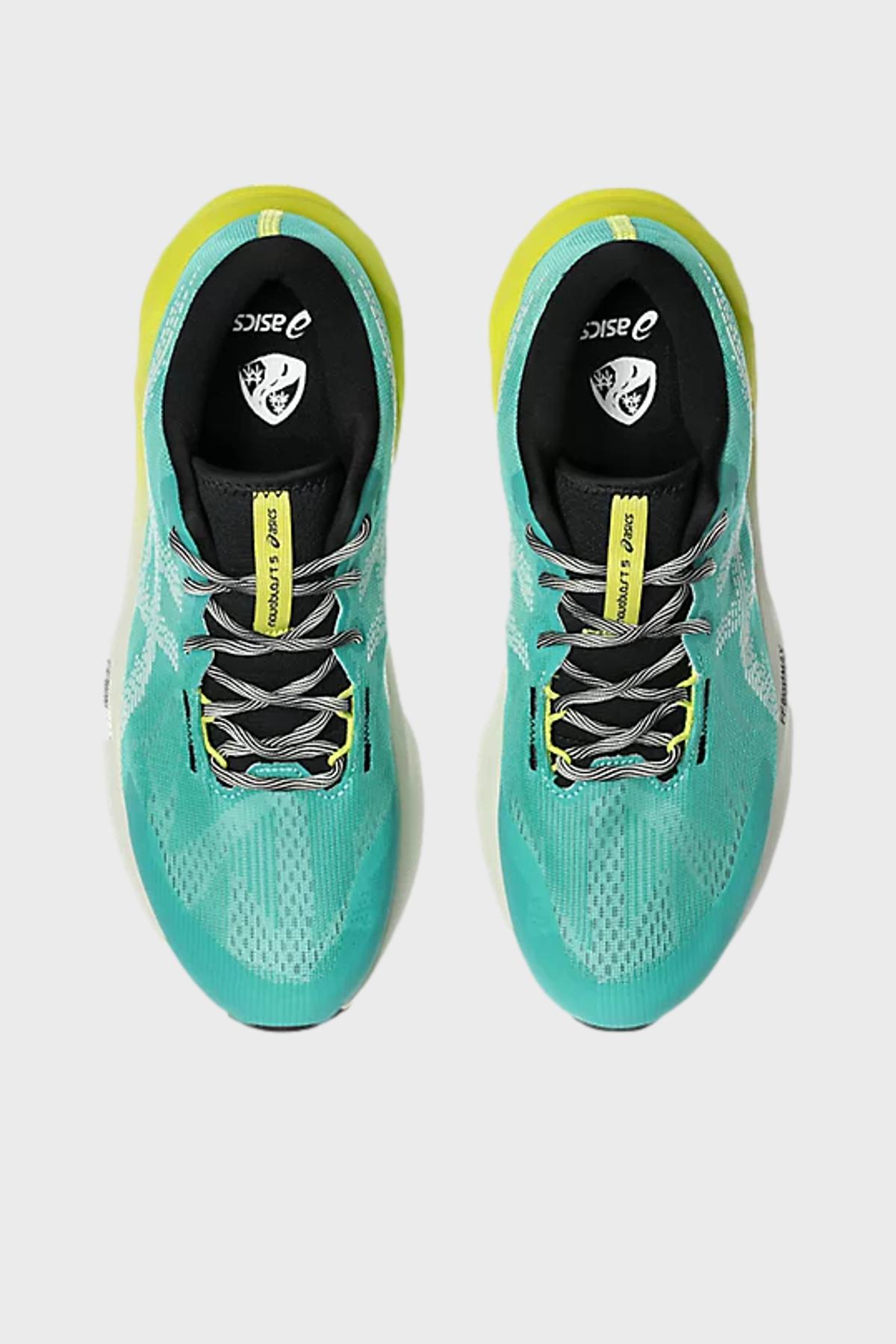 アシックス - ノヴァブラスト 5