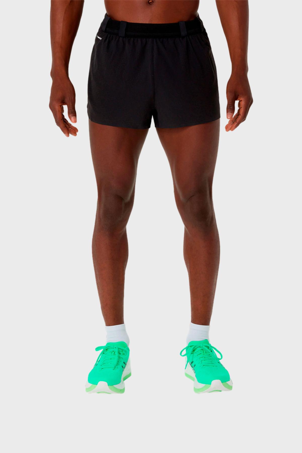 オン - パフォーマンス T