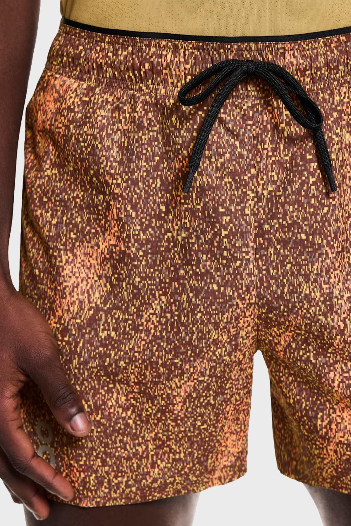 オン - ウルトラ ショートパンツ