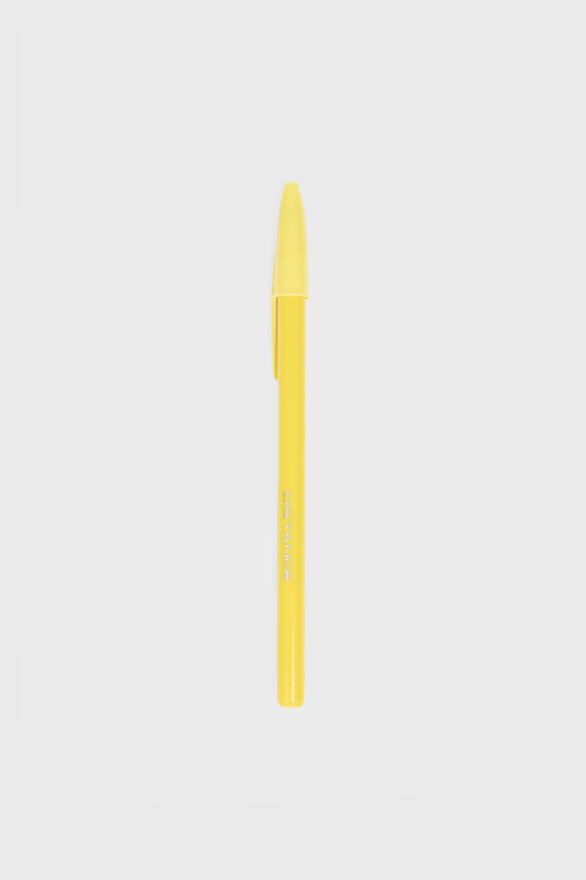 Distance x BIC - pen