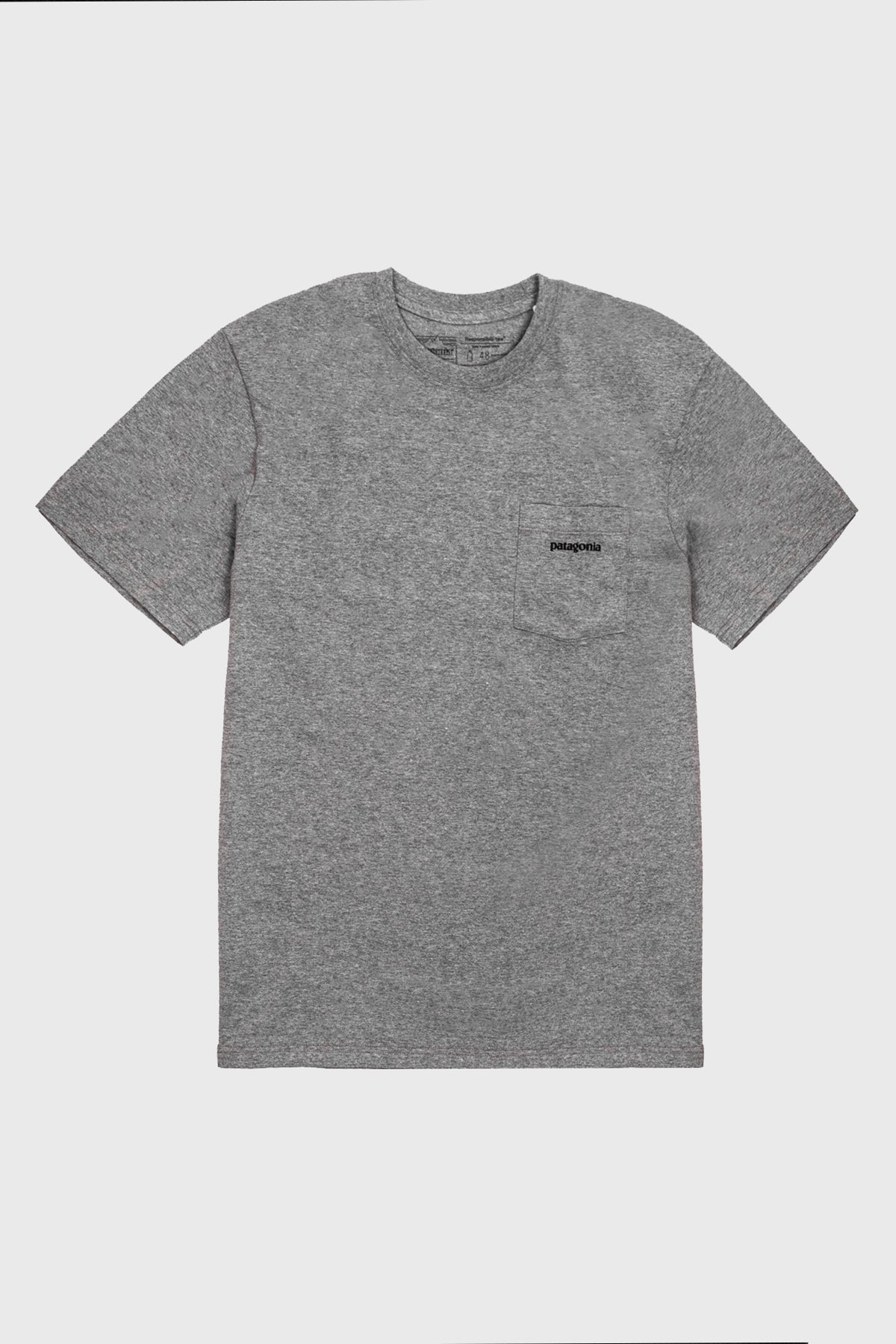 patagonia - P-6 logo pocket Tee